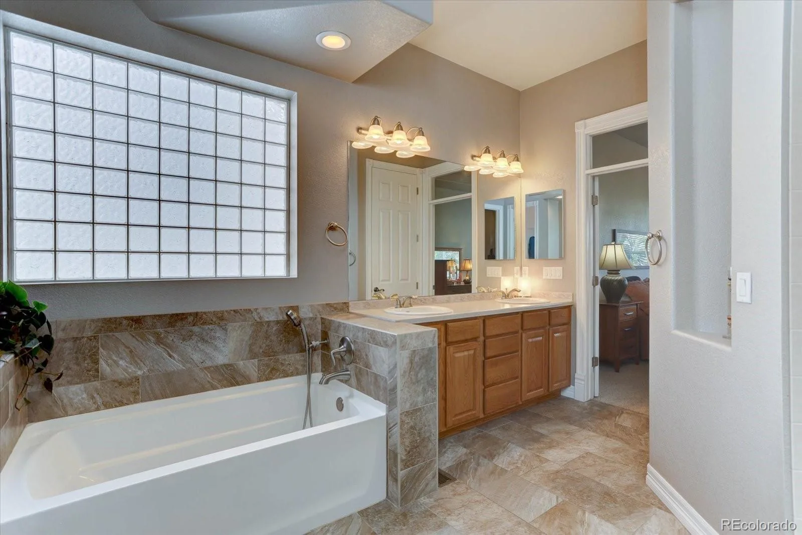 9557 W Plymouth Avenue Littleton CO 80128 | MLS #REC7044416 07042026011452 1600 17
