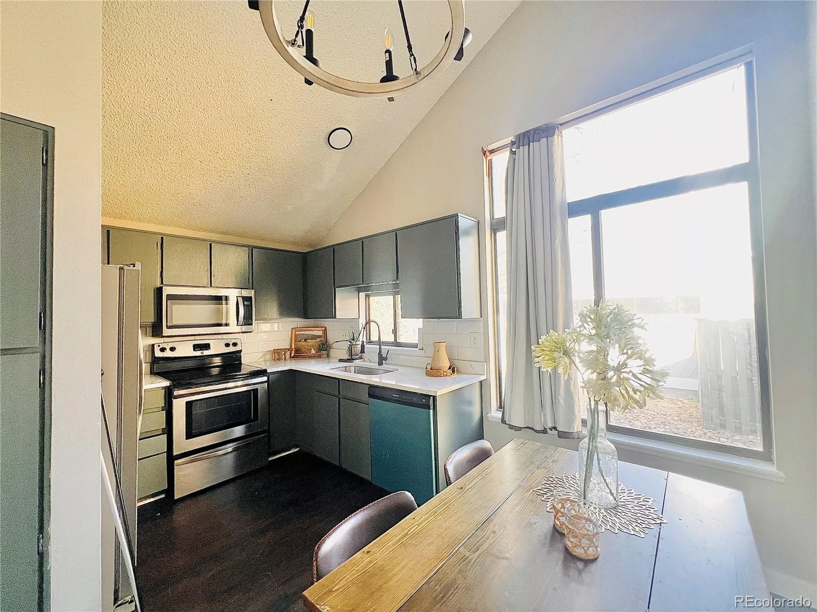 10107 E Peakview Avenue Englewood CO 80111 | MLS #REC7044679 07172026020441 1600 12