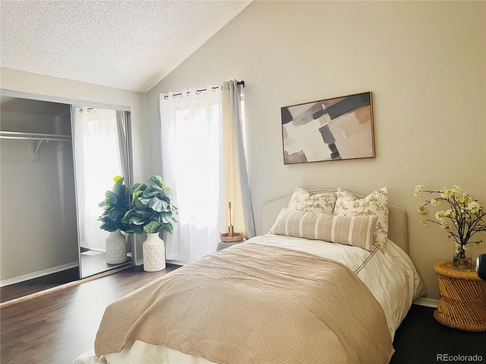 10107 E Peakview Avenue Englewood CO 80111 | MLS #REC7044679 07172026020441 1600 14