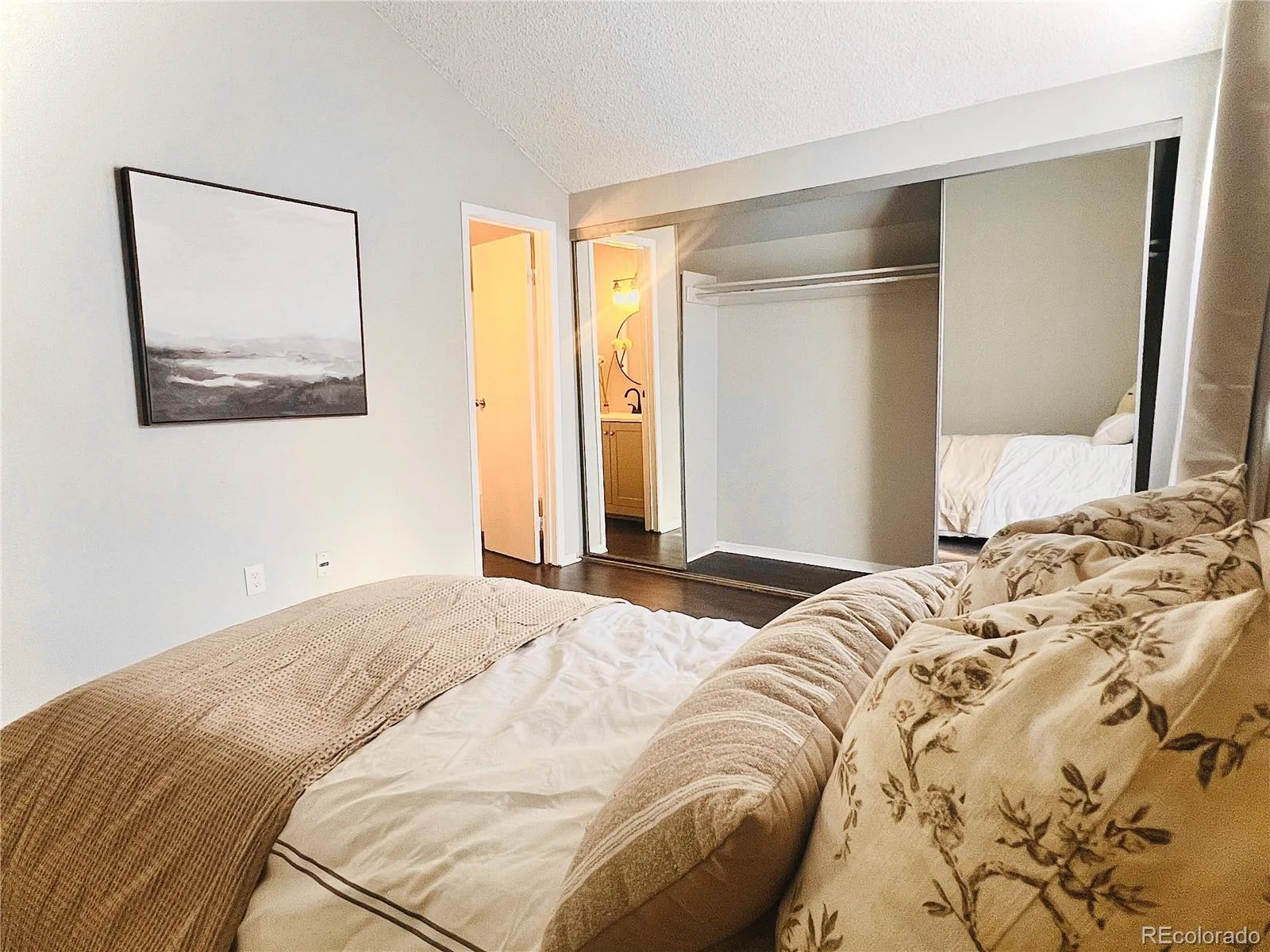10107 E Peakview Avenue Englewood CO 80111 | MLS #REC7044679 07172026020441 1600 15