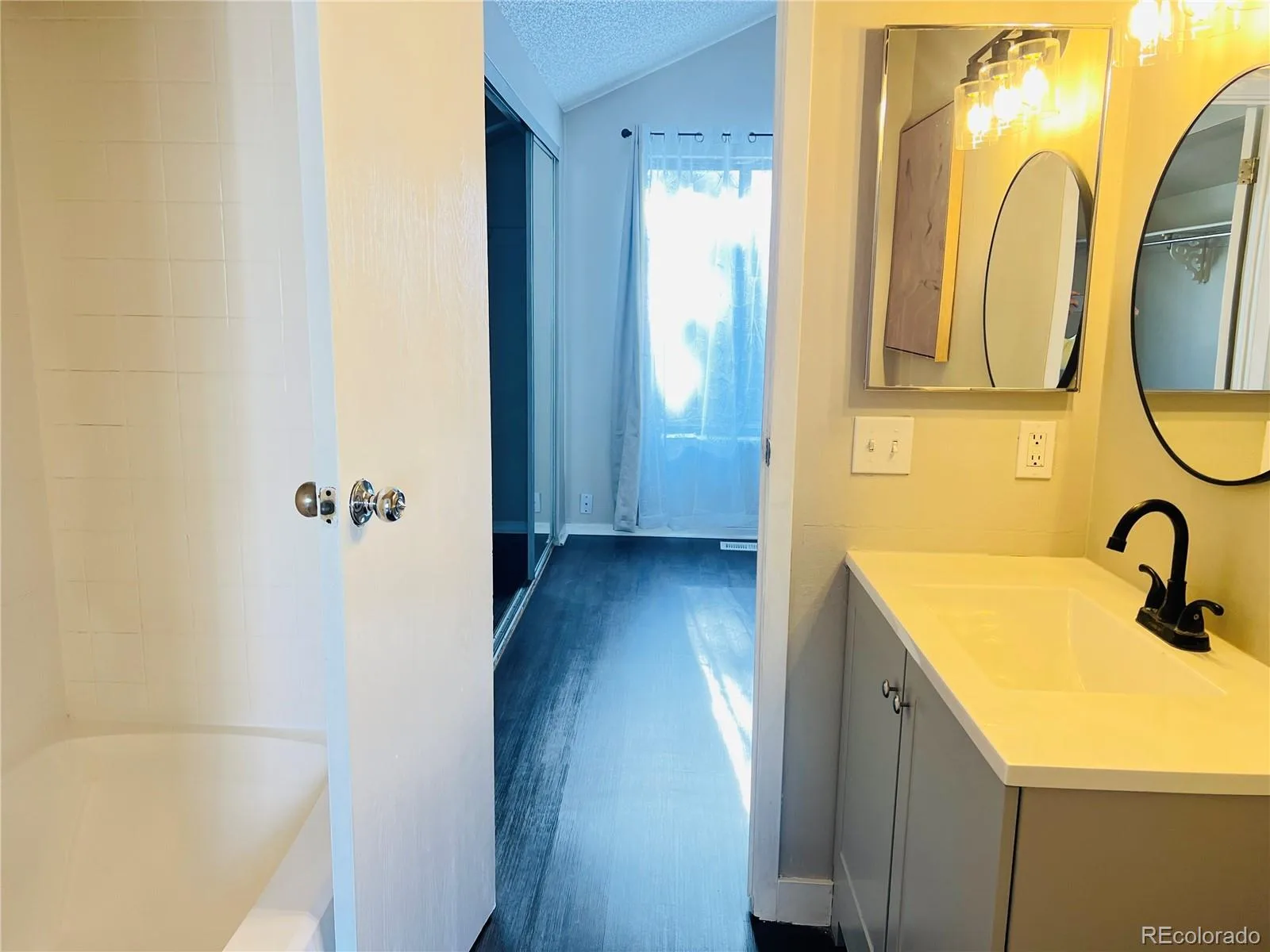 10107 E Peakview Avenue Englewood CO 80111 | MLS #REC7044679 07172026020441 1600 18