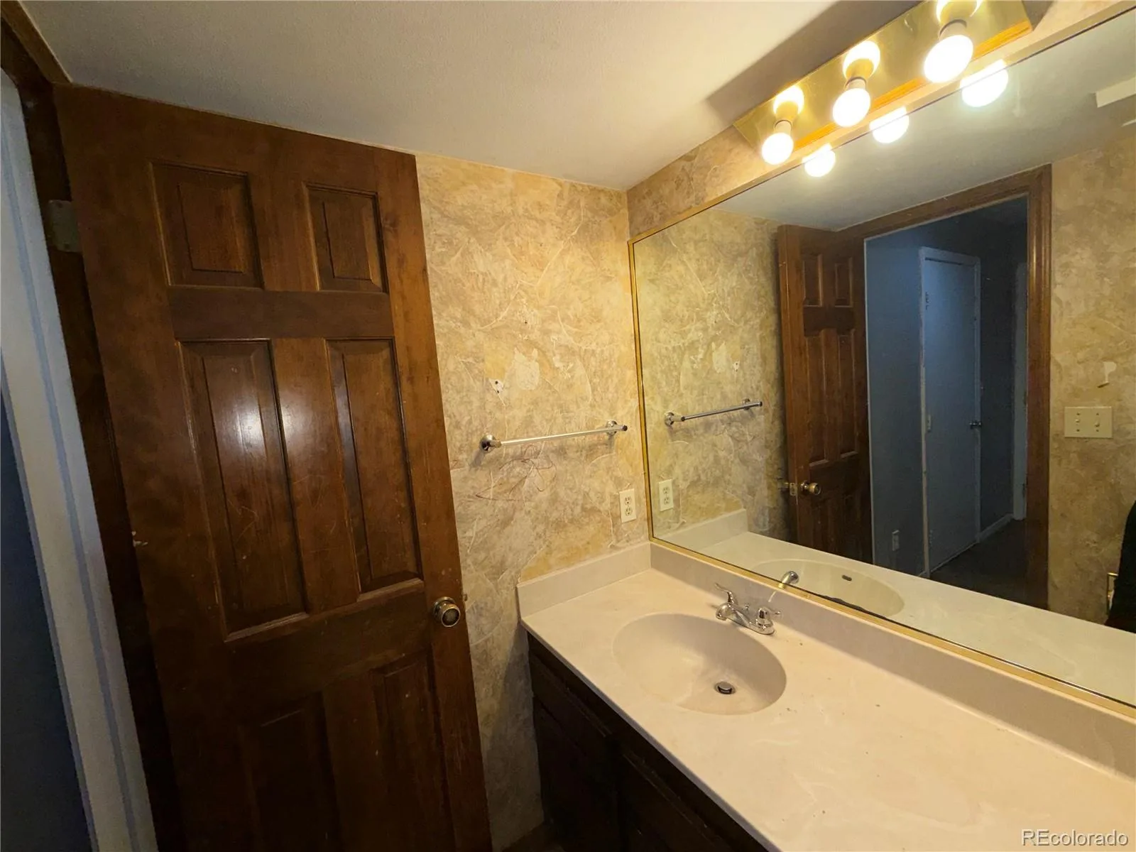 11705 E Atlantic Avenue Aurora CO 80014 | MLS #REC7044791 09292026233949 1600 26