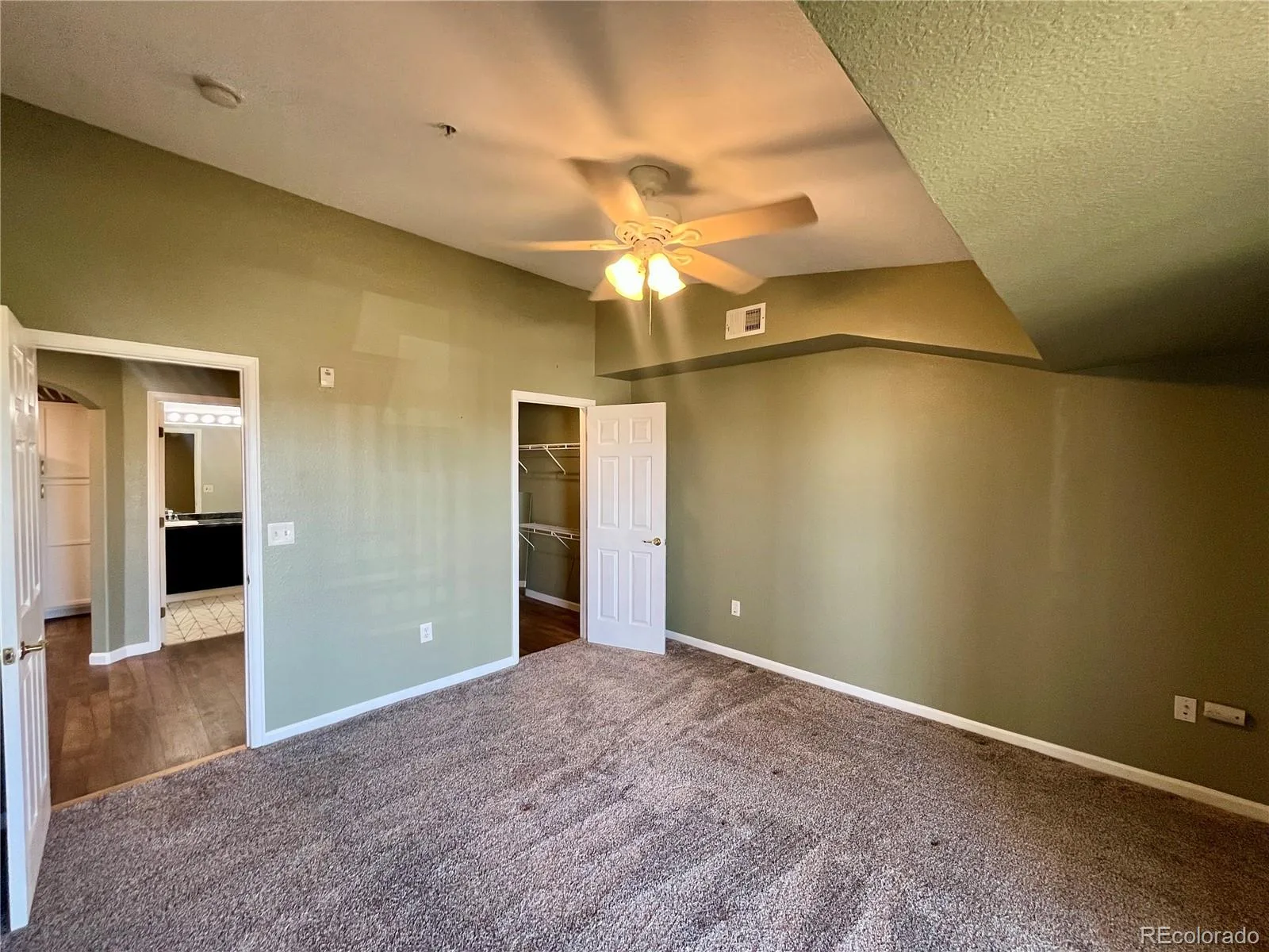 5694 N Gibralter Way #306 Aurora CO 80019 MLS #REC7044846 06012026191000 1600 5
