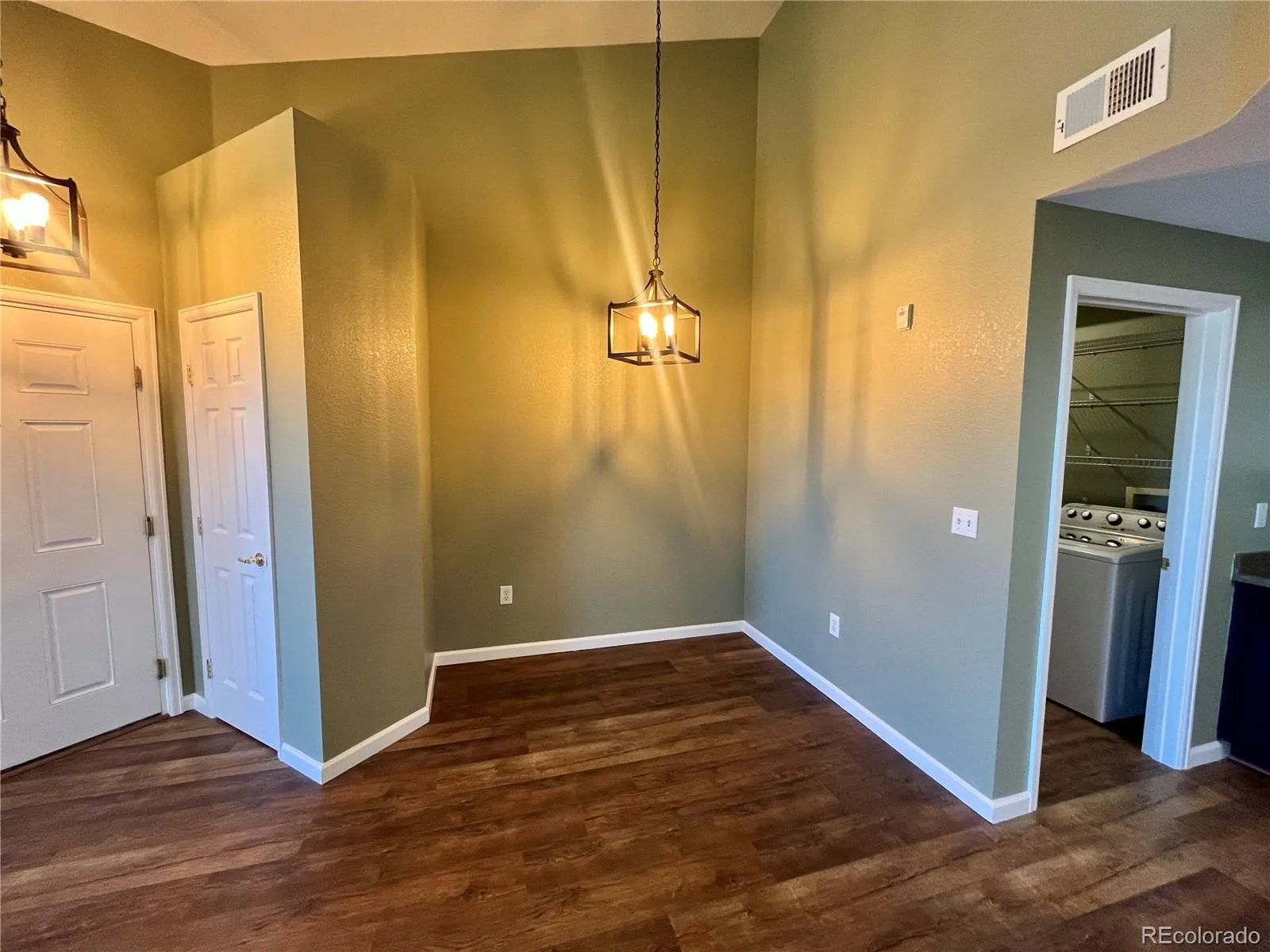 5694 N Gibralter Way #306 Aurora CO 80019 MLS #REC7044846 06012026191000 1600 9
