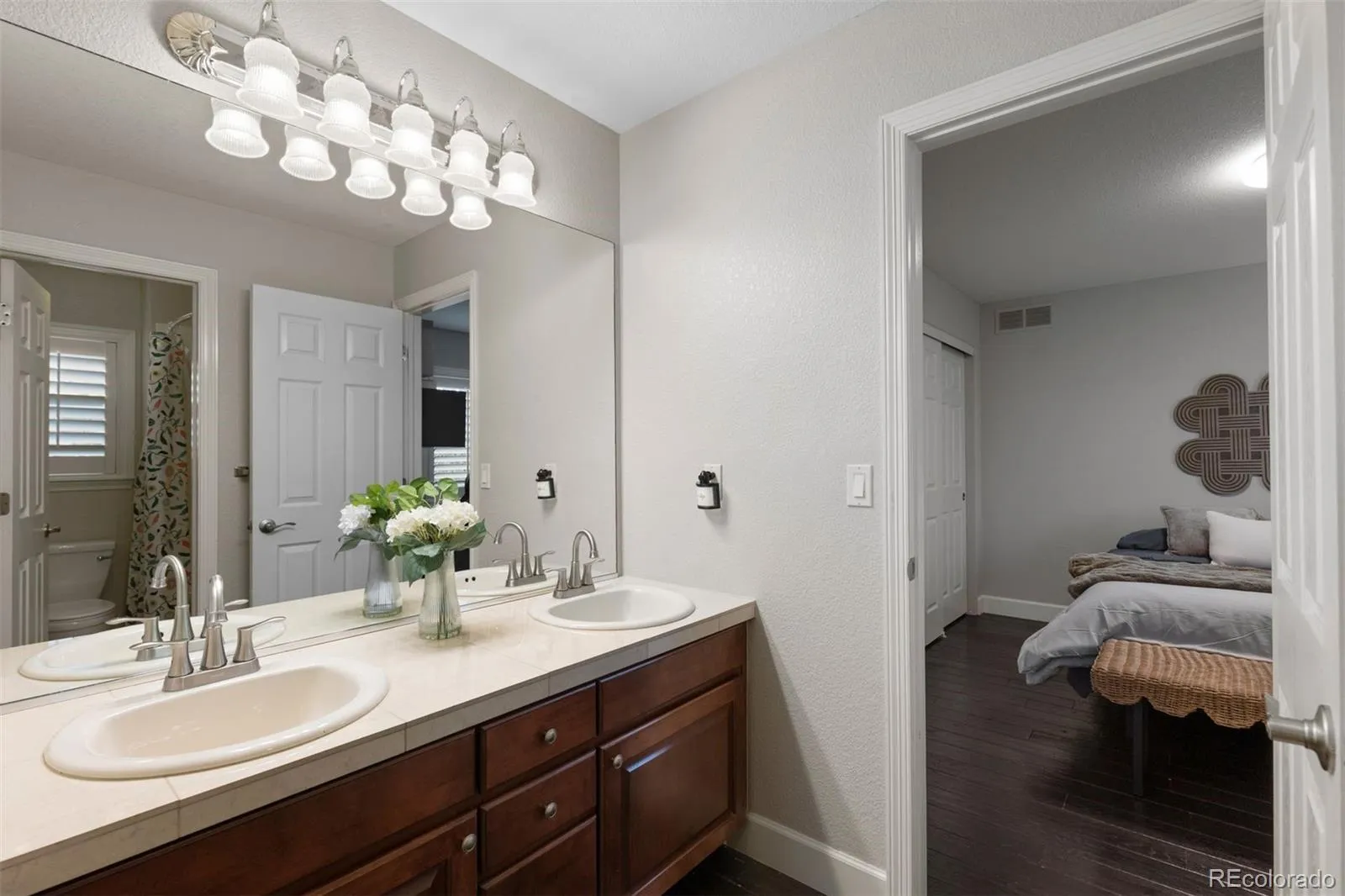 04152026193517 1600 26