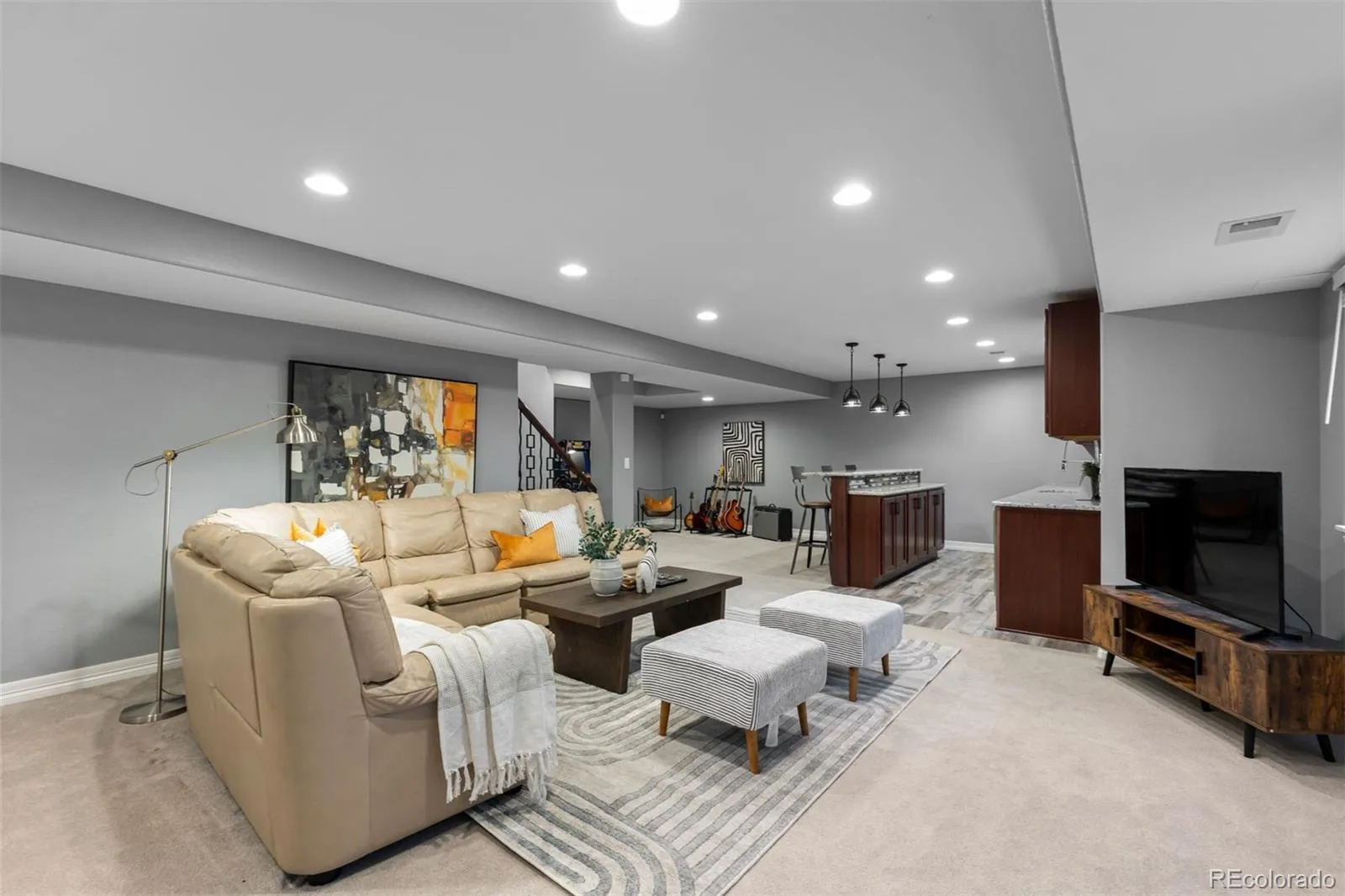 04152026193517 1600 32