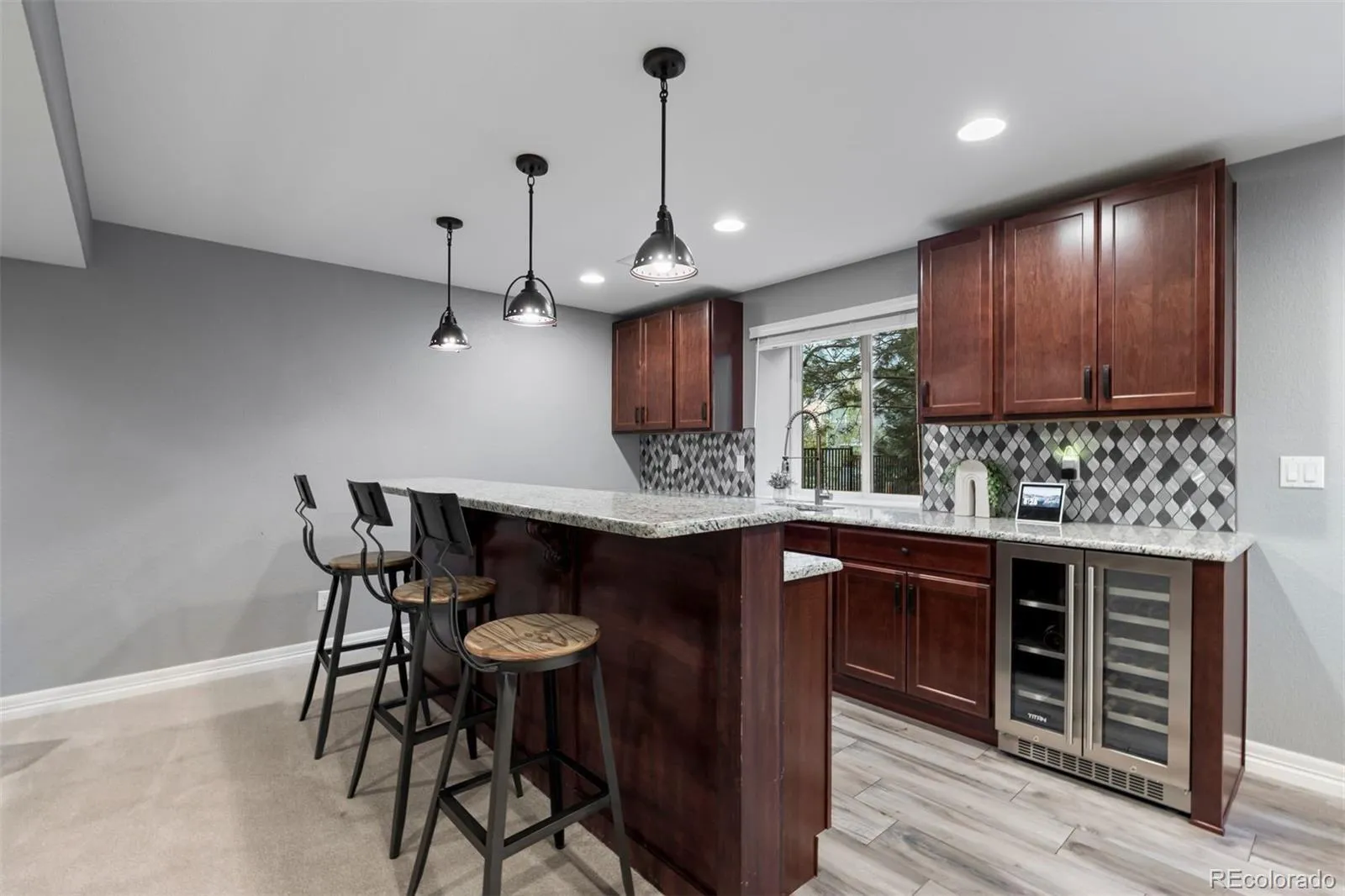 04152026193517 1600 33