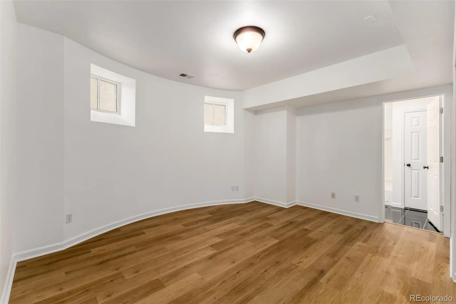 668 N Clarkson Street Denver CO 80218 MLS #REC7047101 05132026142302 1600 35
