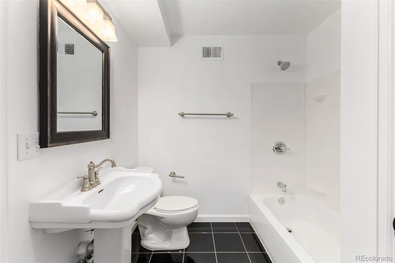 668 N Clarkson Street Denver CO 80218 MLS #REC7047101 06162026150815 1600 38