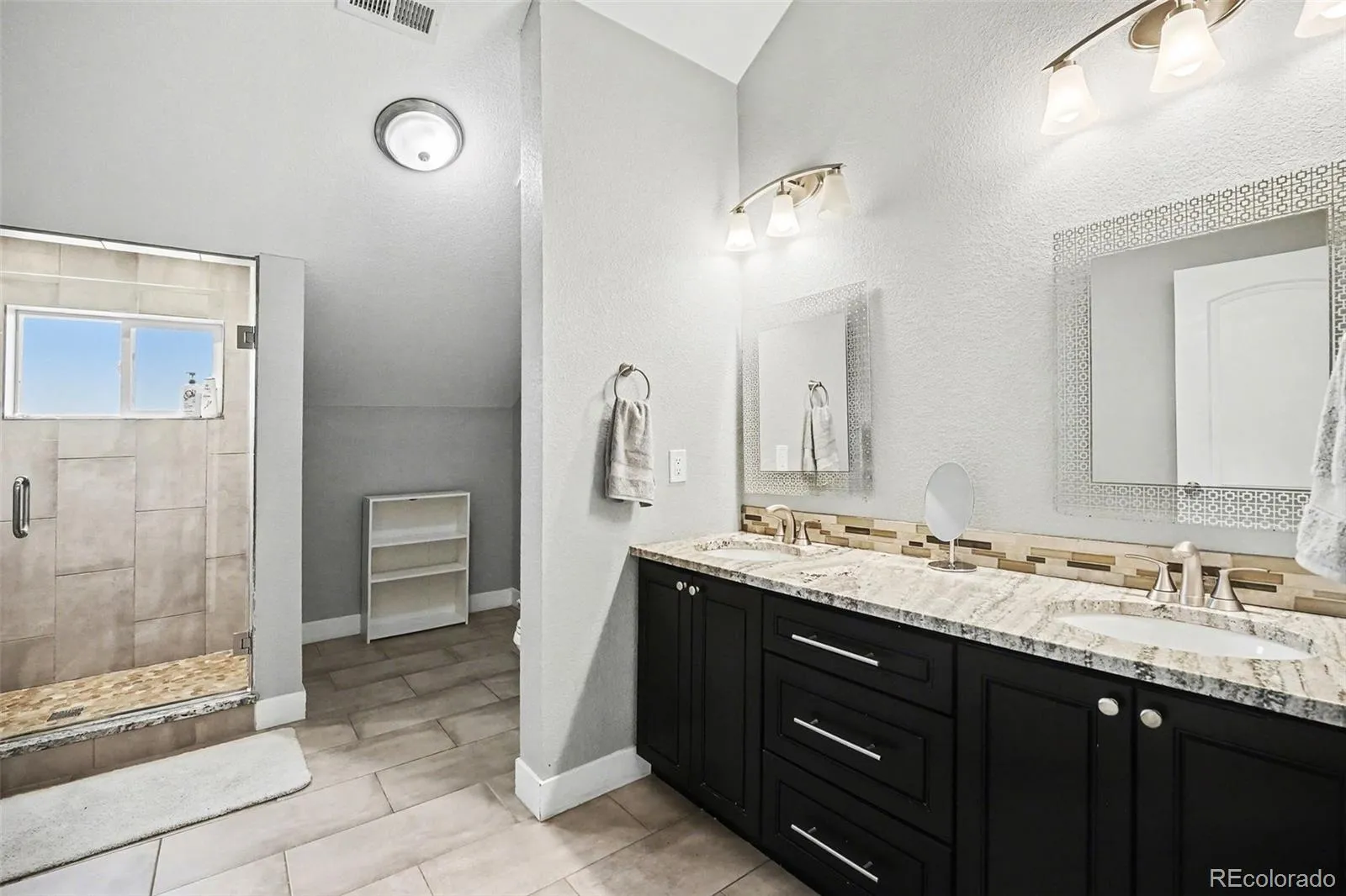 04172026230355 1600 21