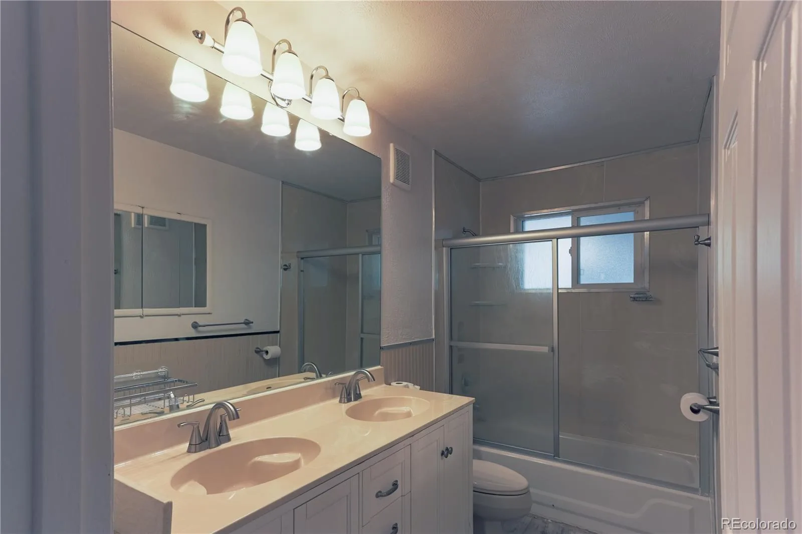 941 Zion Street Aurora CO 80011 | MLS #REC7047964 08242026230506 1600 12