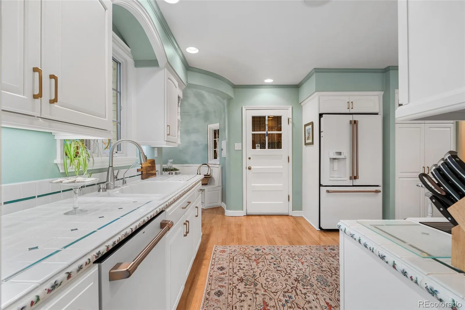 5530 E 6th Avenue Denver CO 80220 MLS #REC7049127 06102026172518 1600 10