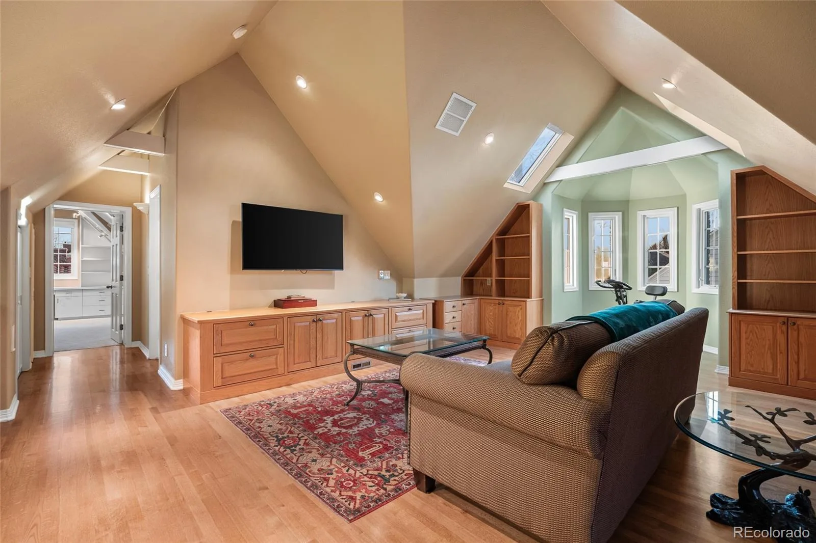 5530 E 6th Avenue Denver CO 80220 MLS #REC7049127 06102026172518 1600 29