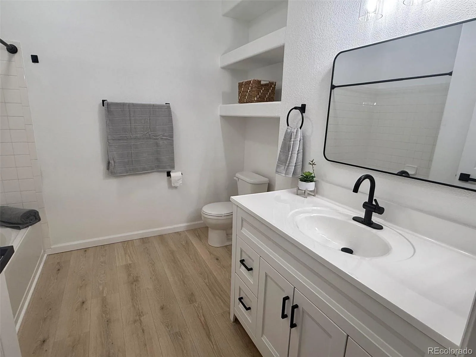 494 Black Feather Loop #106 Castle Rock CO 80104 | MLS #REC7051569 08032026200145 1600 7
