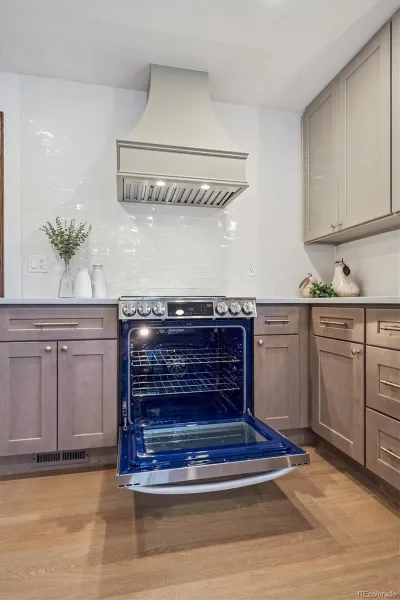 04152026210637 800 18