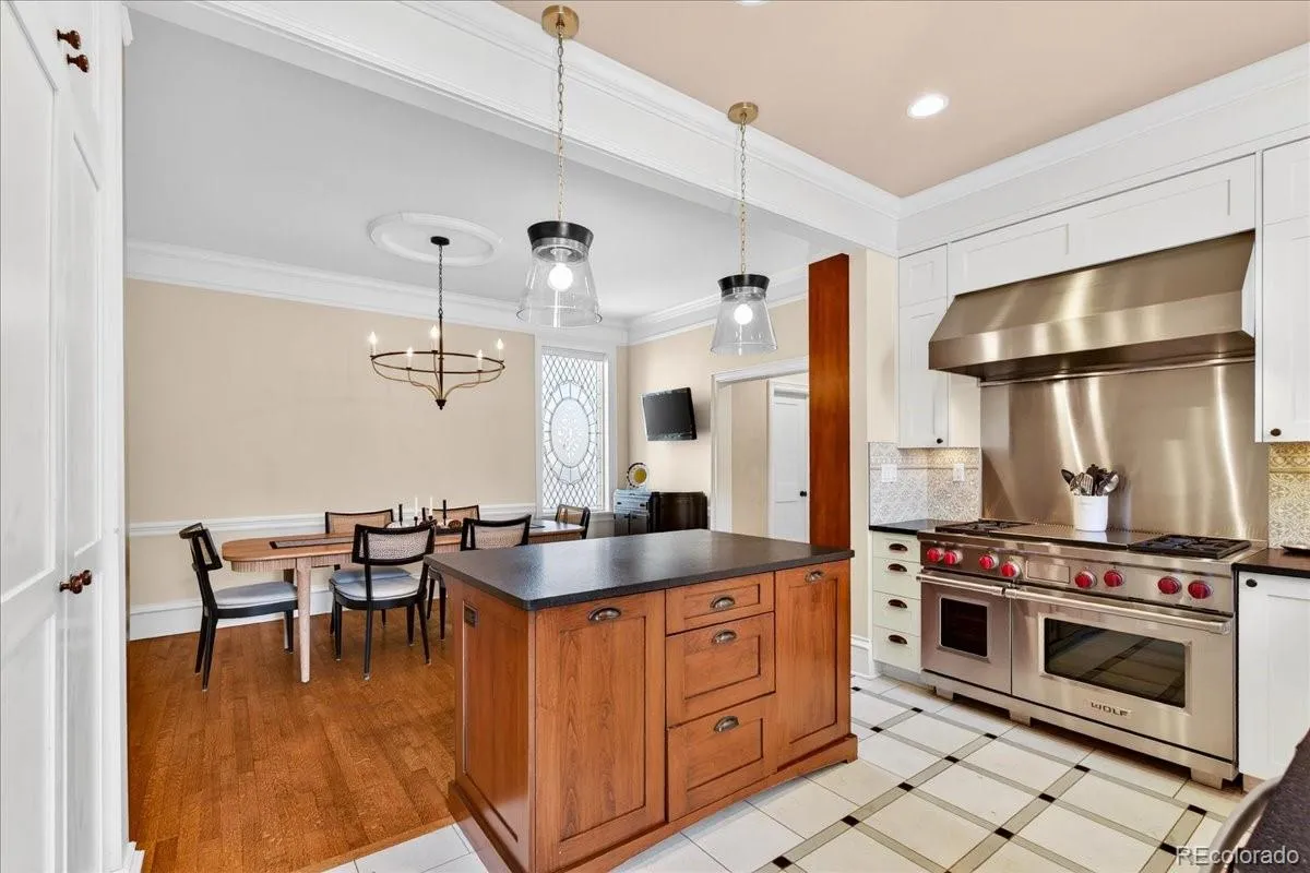 915 E 7th Avenue Denver CO 80218 MLS #REC7054393 05102026231943 1200 13