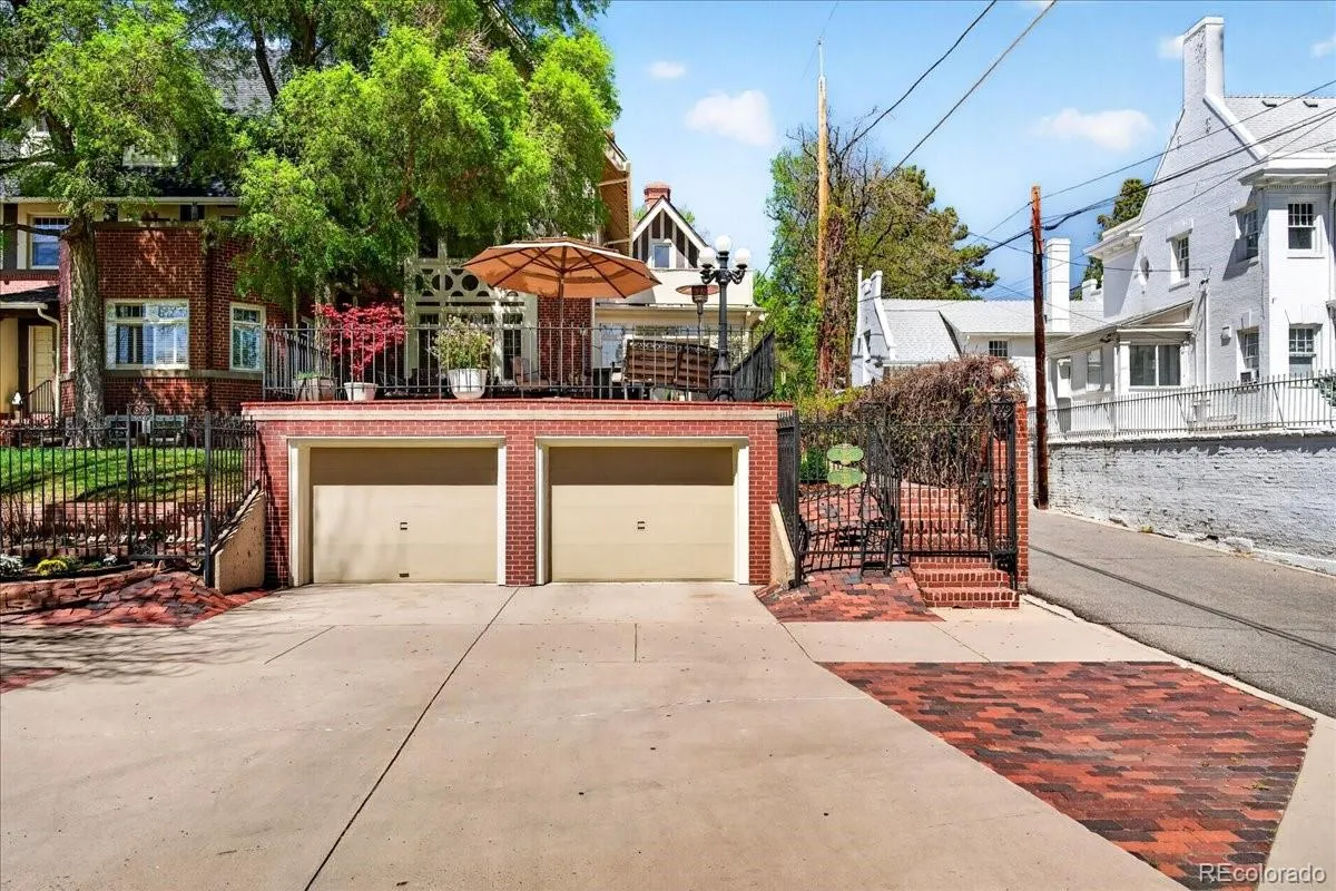 915 E 7th Avenue Denver CO 80218 MLS #REC7054393 05102026231943 1200 29