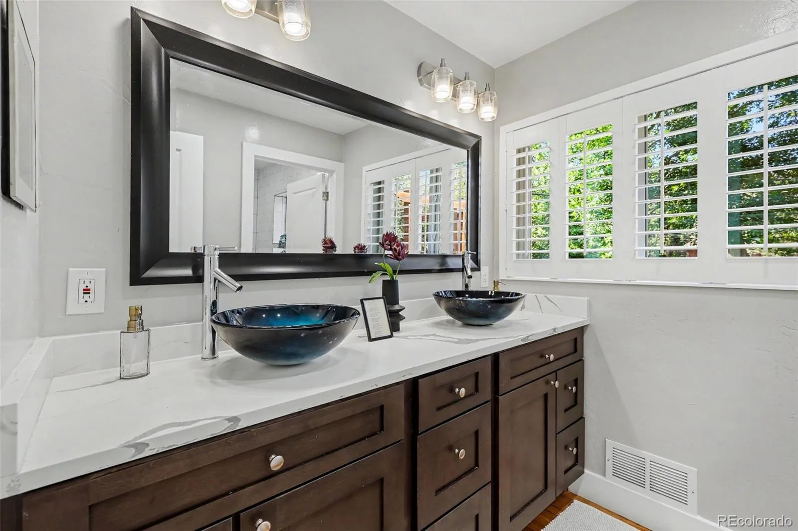 10050 W 64th Avenue Arvada CO 80004 | MLS #REC7056902 08282026003914 1600 11