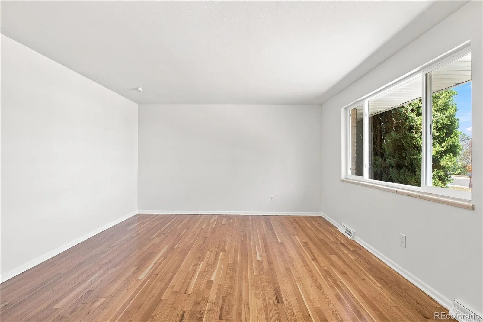 1760 W 55th Avenue Denver CO 80221 | MLS #REC7061852 08222026051541 1600 5