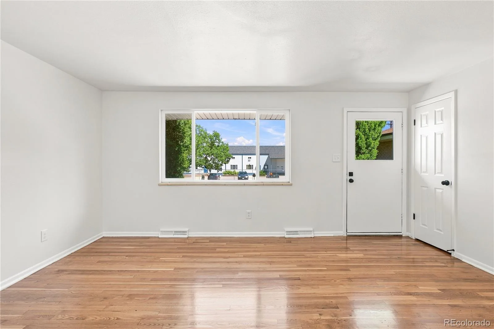 1760 W 55th Avenue Denver CO 80221 | MLS #REC7061852 08222026051541 1600 6