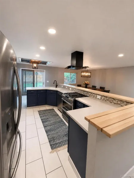 2443 S Carr Court Lakewood CO 80227 | MLS #REC7067387 08242026050600 800 3
