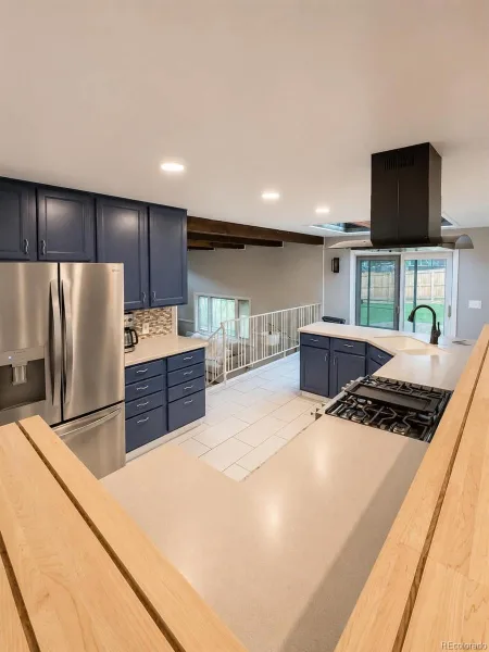 2443 S Carr Court Lakewood CO 80227 | MLS #REC7067387 08242026050600 800 5