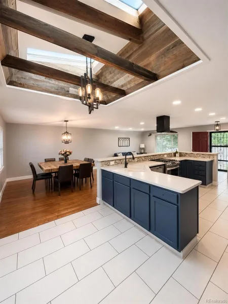 2443 S Carr Court Lakewood CO 80227 | MLS #REC7067387 08242026050600 800 6
