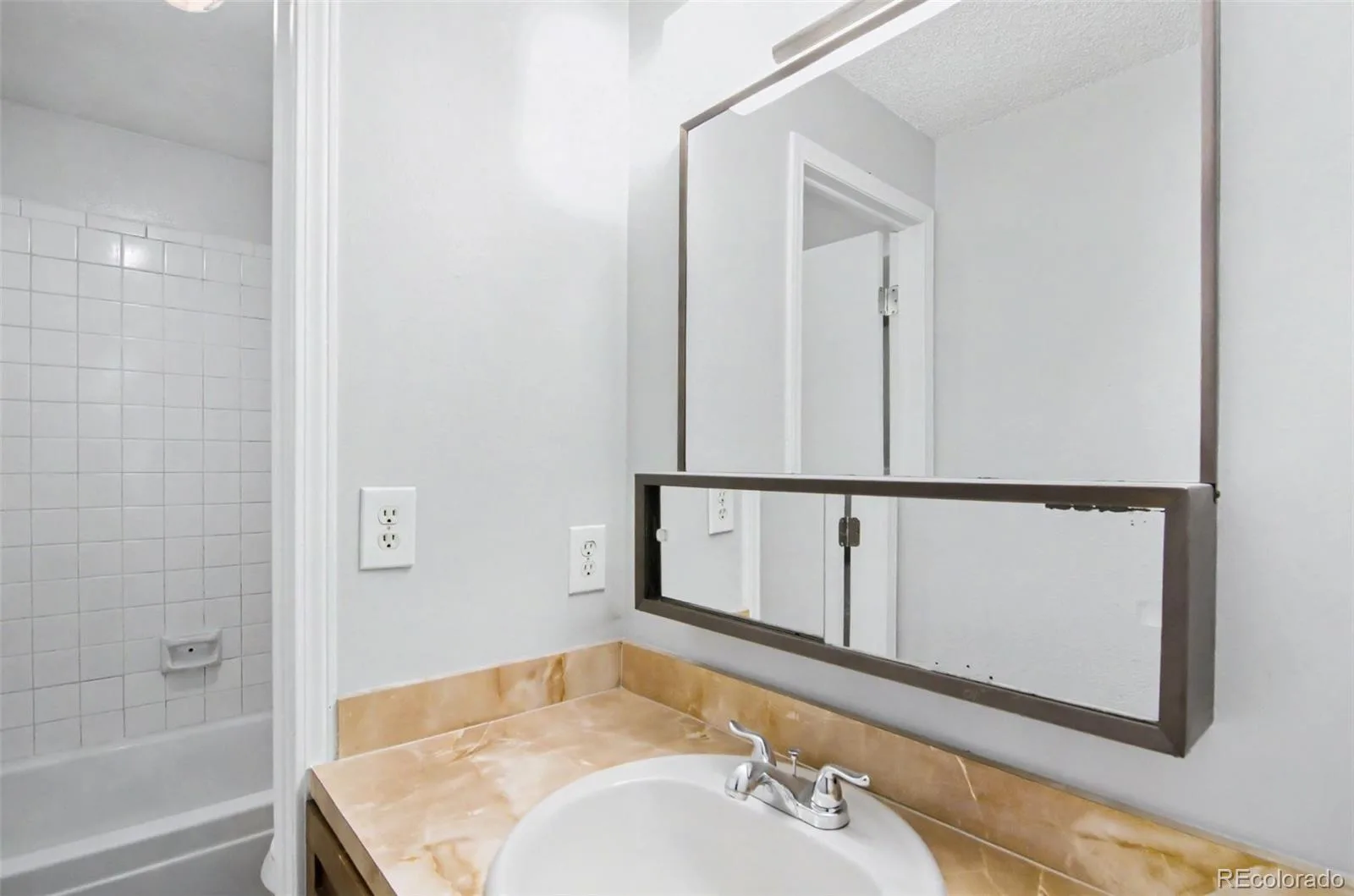 14215 E Montana Circle #B Aurora CO 80012 | MLS #REC7067459 07162026224341 1600 8