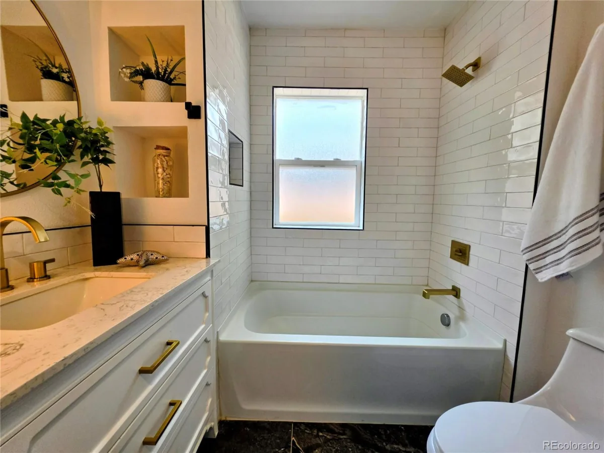 2872 Dahlia Street Denver CO 80207 | MLS #REC7068365 08232026221412 1200 14