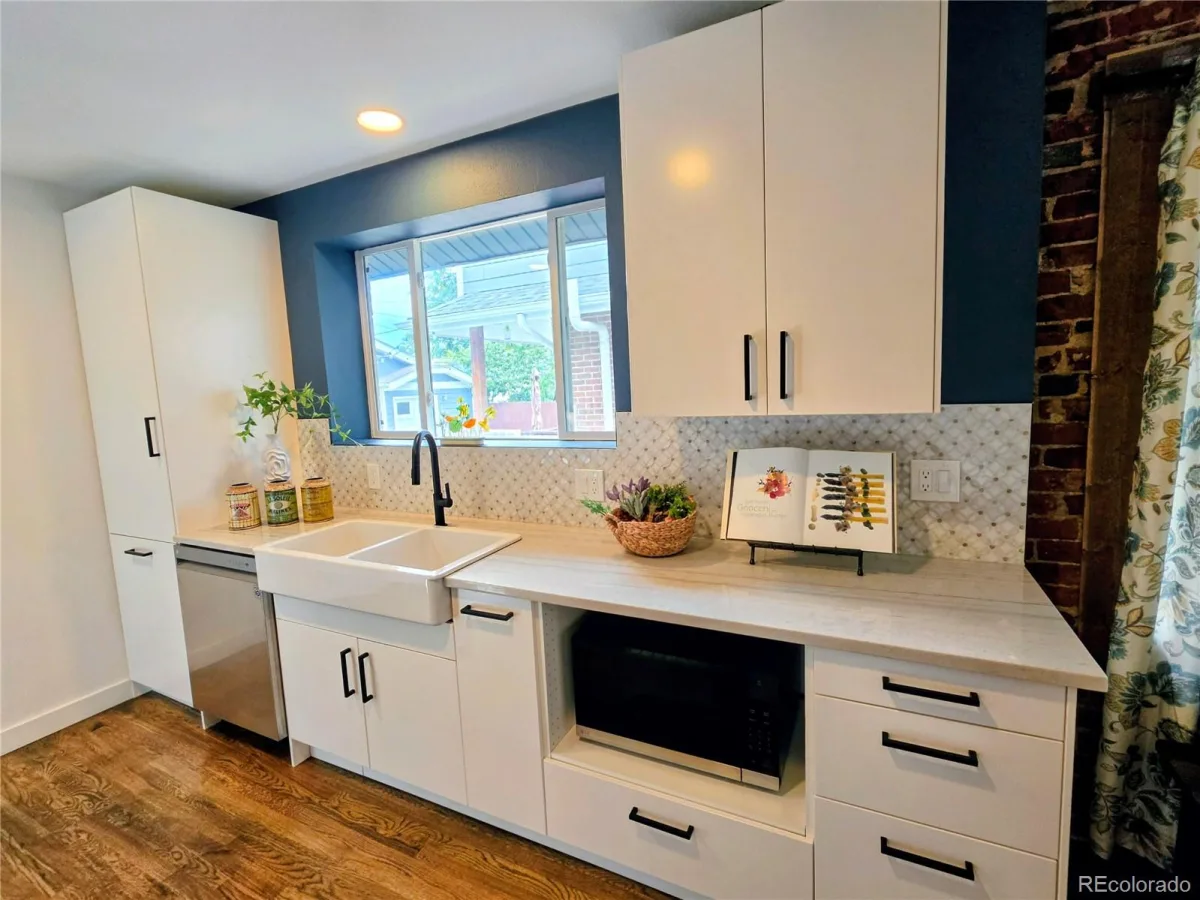 2872 Dahlia Street Denver CO 80207 | MLS #REC7068365 08232026221412 1200 9