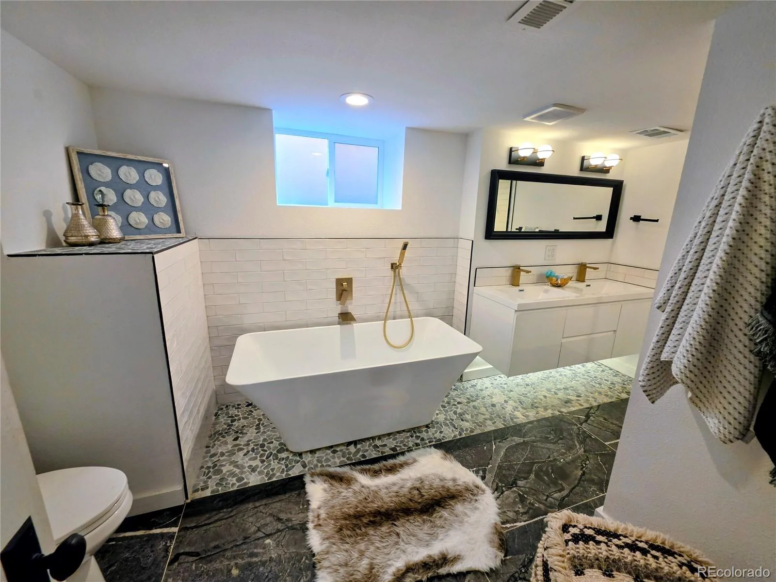 2872 Dahlia Street Denver CO 80207 | MLS #REC7068365 08232026221412 1600 21