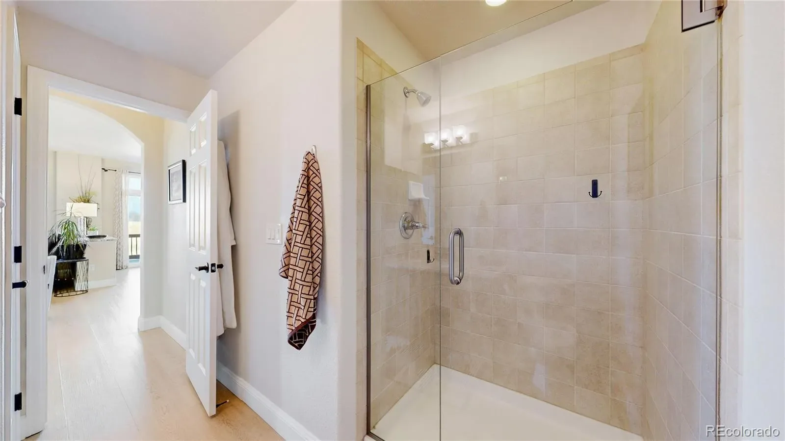 03232026210438 1600 22