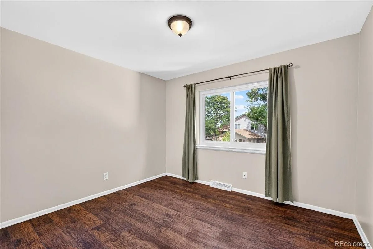 1868 S Alkire Court Lakewood CO 80228 | MLS #REC7070396 08252026204724 1200 23