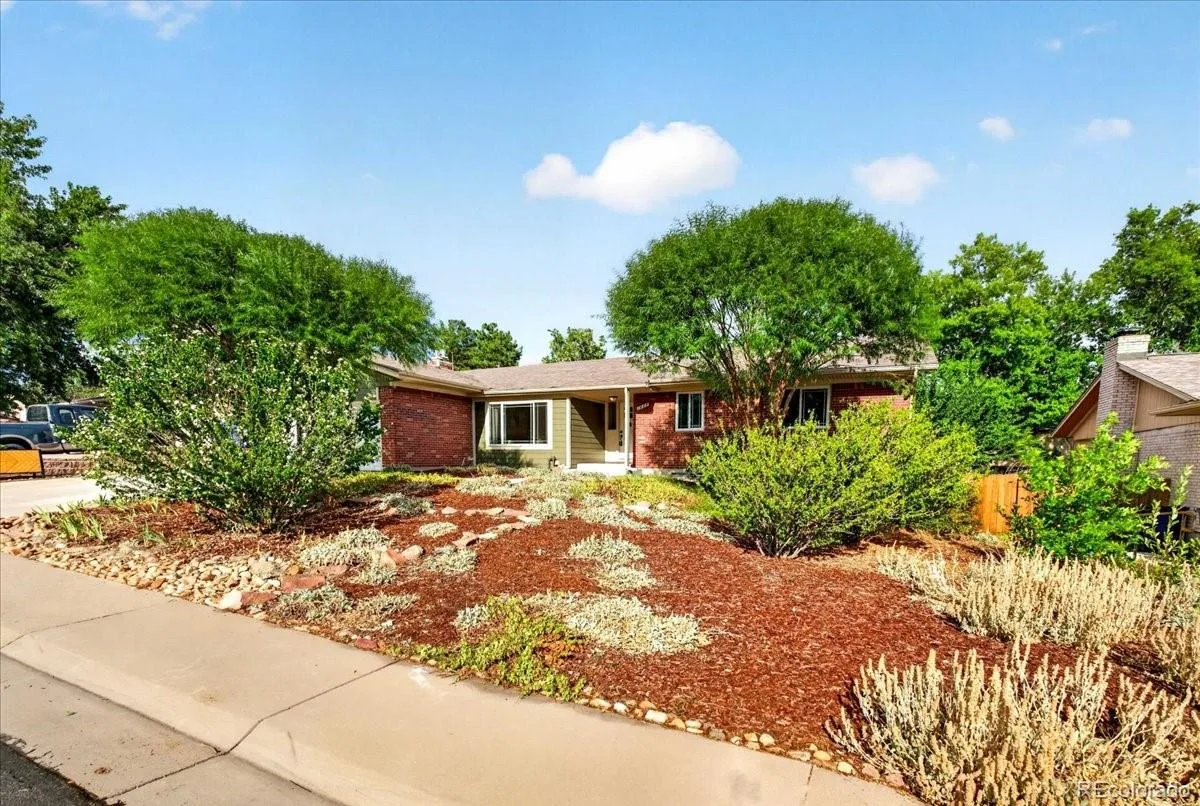 1868 S Alkire Court Lakewood CO 80228 | MLS #REC7070396 08252026204724 1200 43