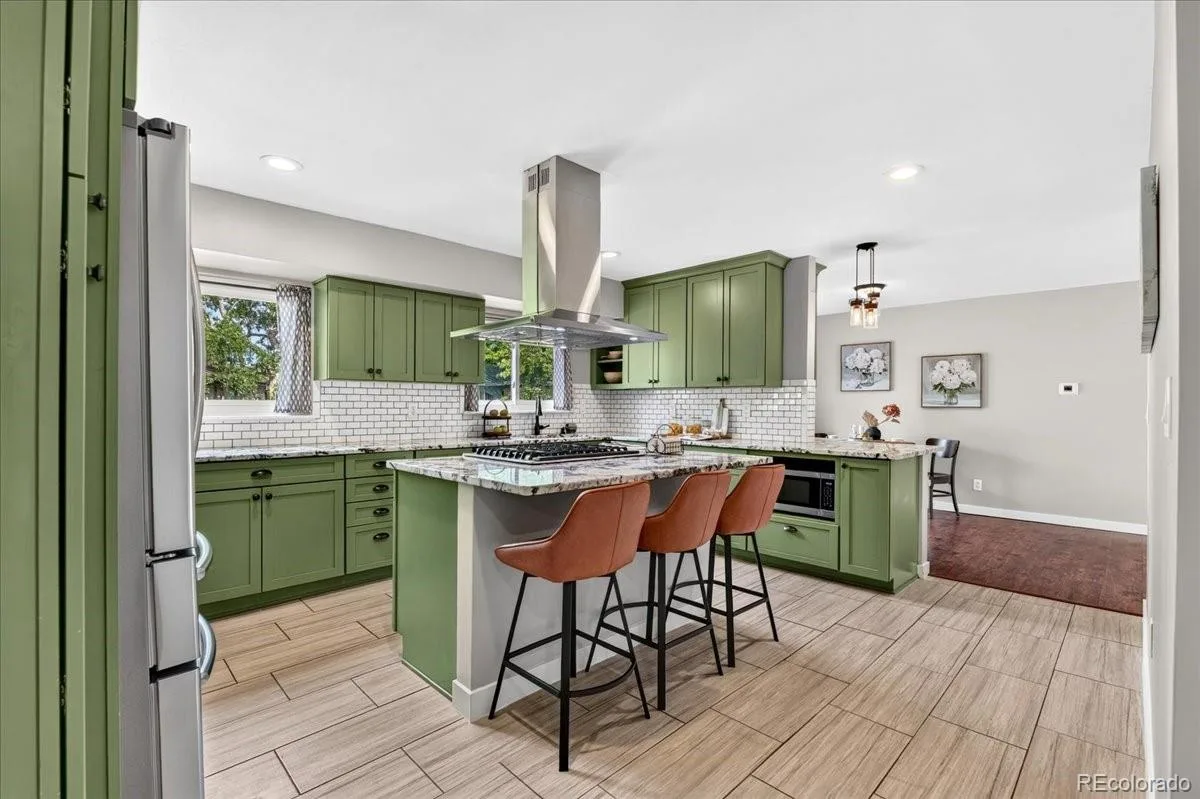 1868 S Alkire Court Lakewood CO 80228 | MLS #REC7070396 08252026204724 1200 6