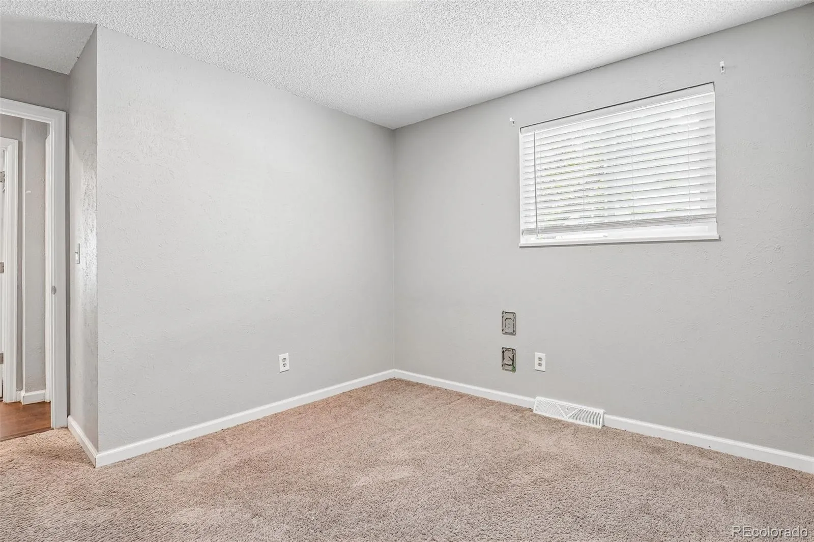 9339 W 76th Avenue Arvada CO 80005 MLS #REC7070464 05222026000200 1600 23