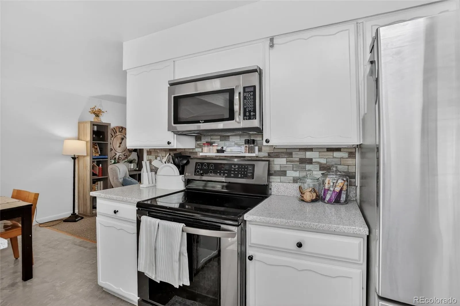 04212026194019 1600 14