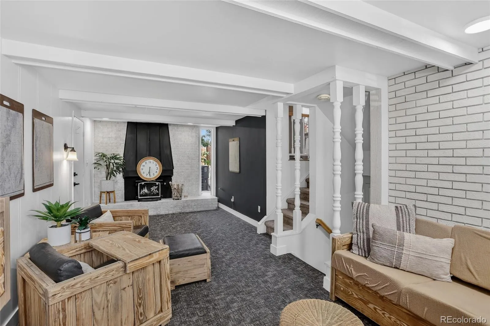 04212026194019 1600 18