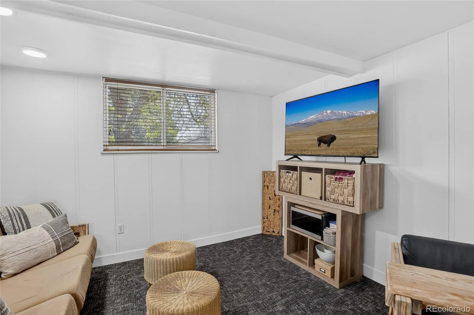 04212026194019 1600 23