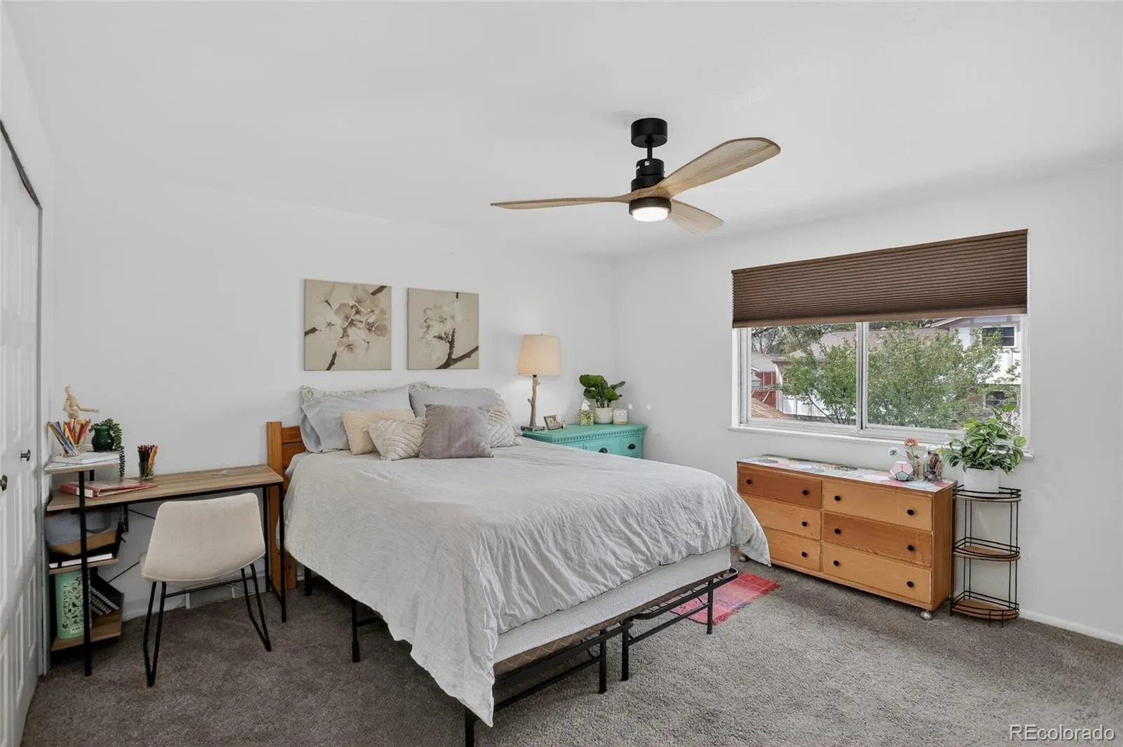 04212026194019 1600 24