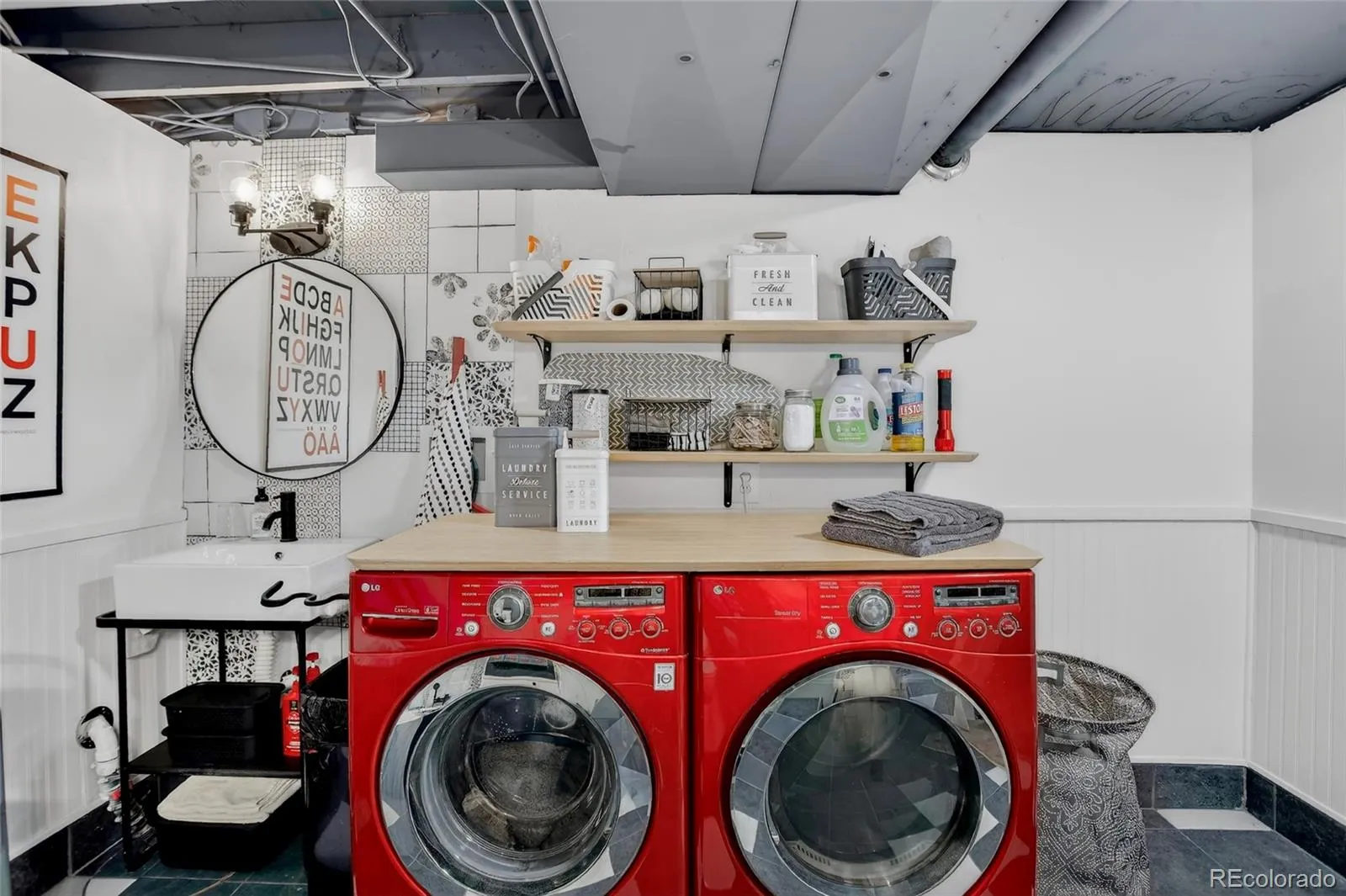 04212026194019 1600 40