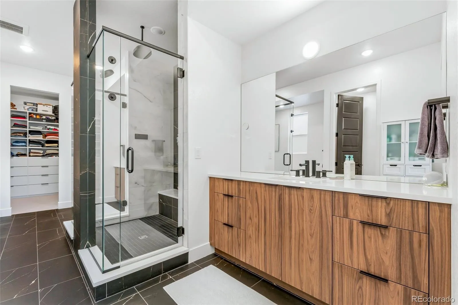 6306 N Elmira Court Denver CO 80238 | MLS #REC7074331 05122026135116 1600 26