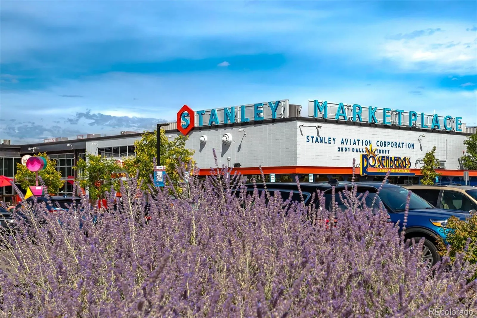 2378 N Emporia Street Aurora CO 80010 | MLS #REC7075161 04222026191933 1600 22
