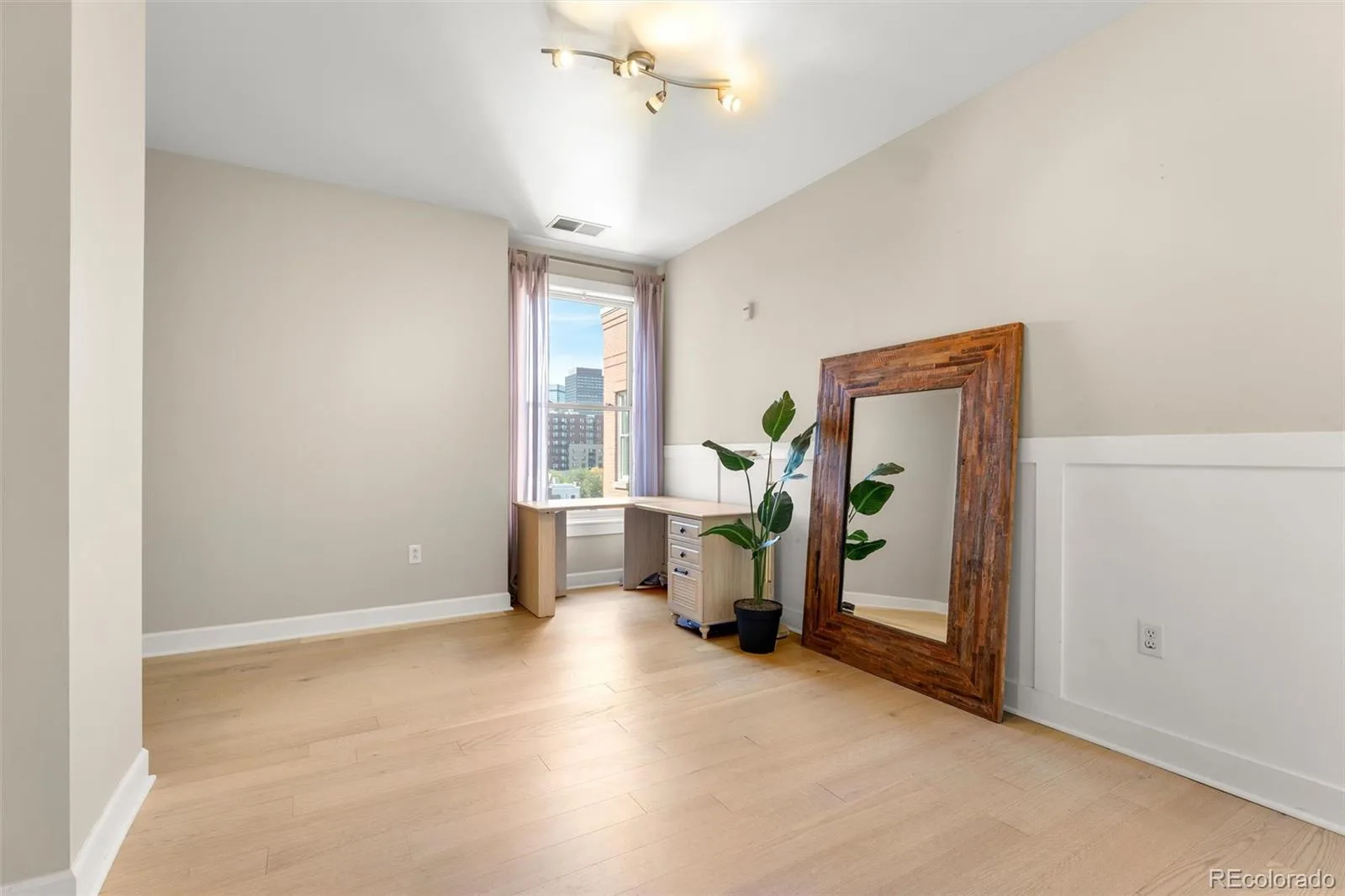 1630 N Clarkson Street #614 Denver CO 80218 | MLS #REC7077643 10122026164412 1600 26
