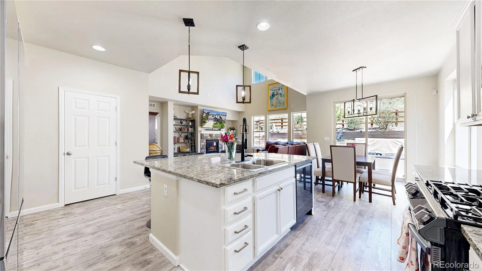 18189 W 85th Drive Arvada CO 80007 MLS #REC7078364 07102026181354 1600 10