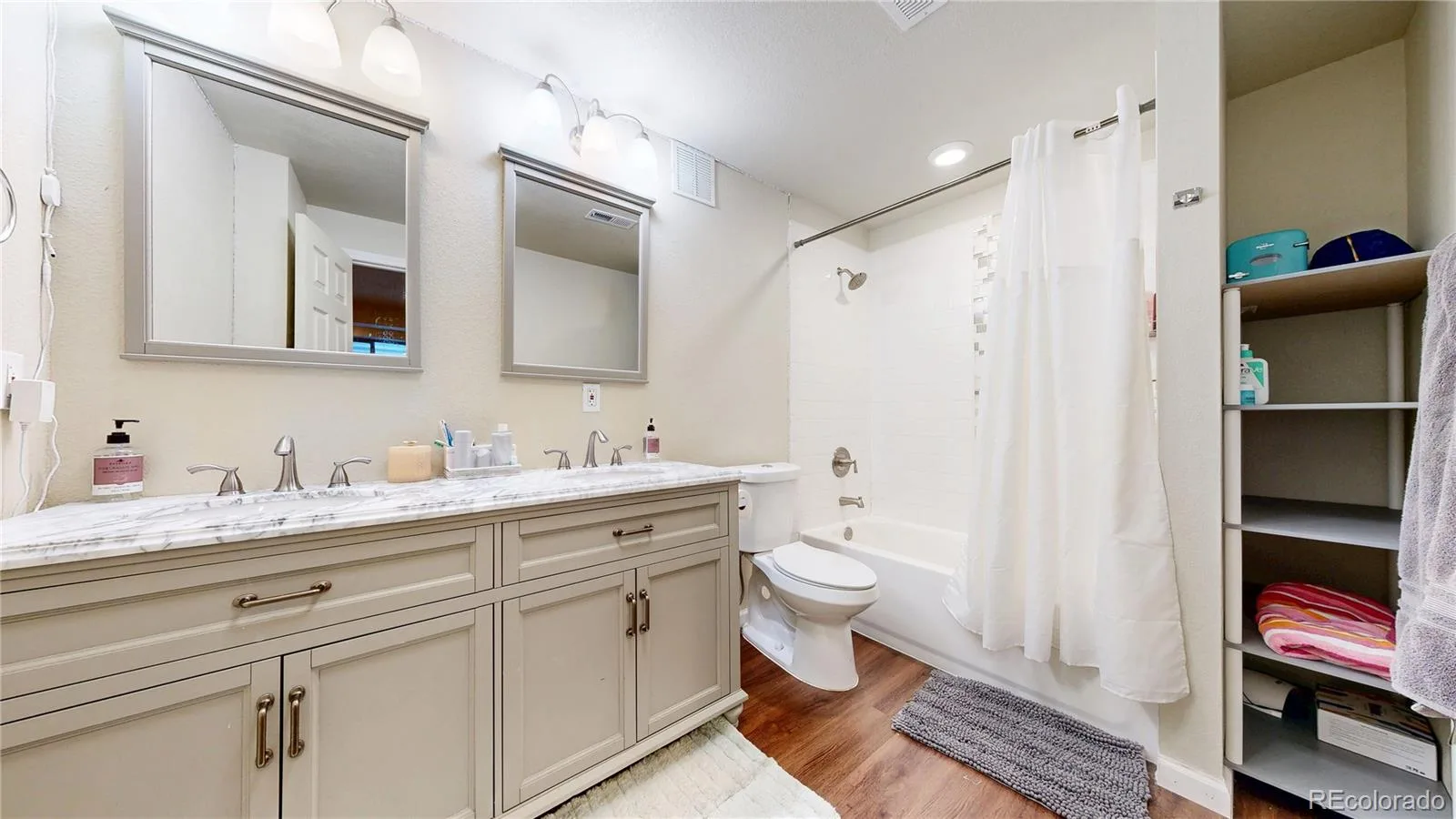 18189 W 85th Drive Arvada CO 80007 MLS #REC7078364 07102026181354 1600 39