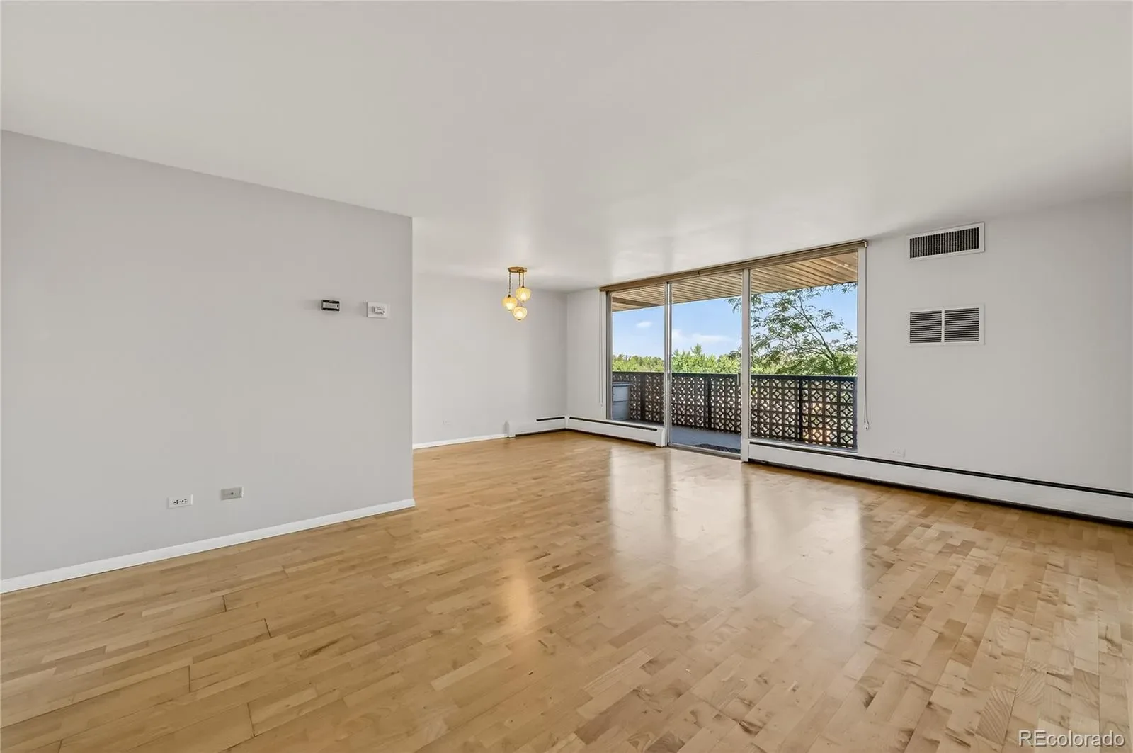 4570 E Yale Avenue #503 Denver CO 80222 | MLS #REC7078377 03252026190635 1600 2