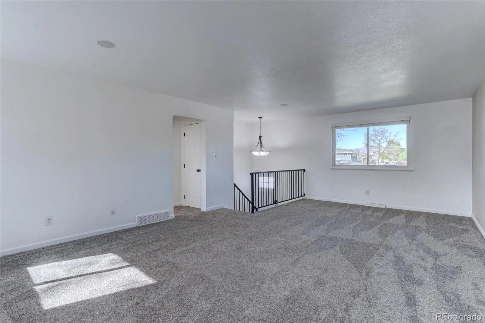 04172026100644 1600 18