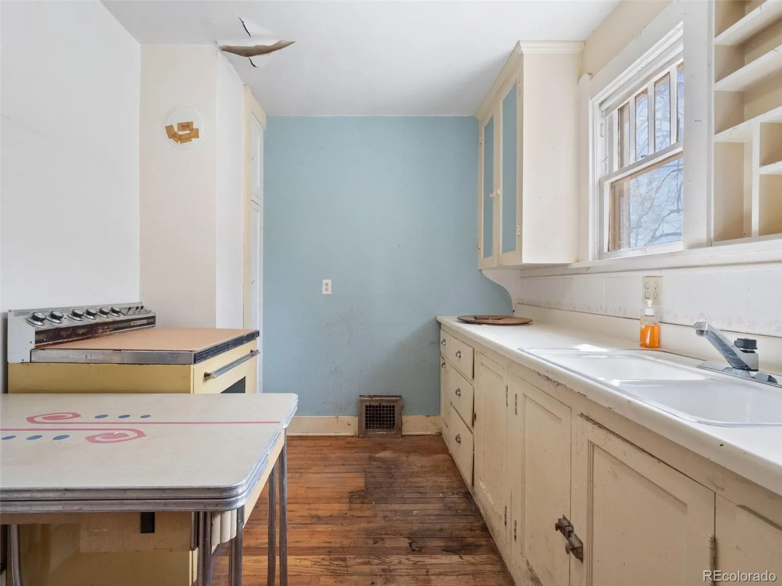 04082026204037 1600 17