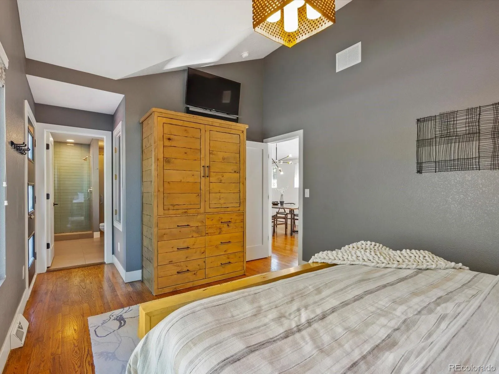 04172026035523 1600 15